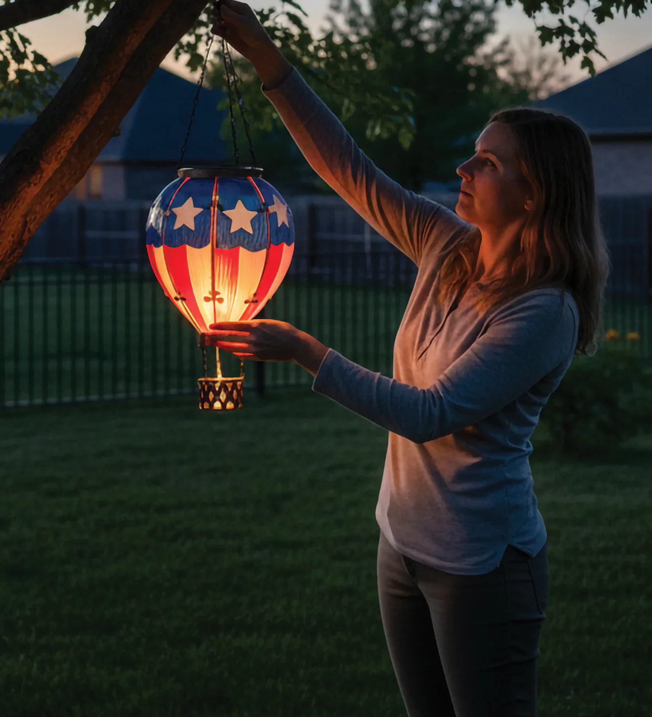 Patriotic Hot Air Balloon Solar Lantern for Outdoor Garden - Large - Image 3