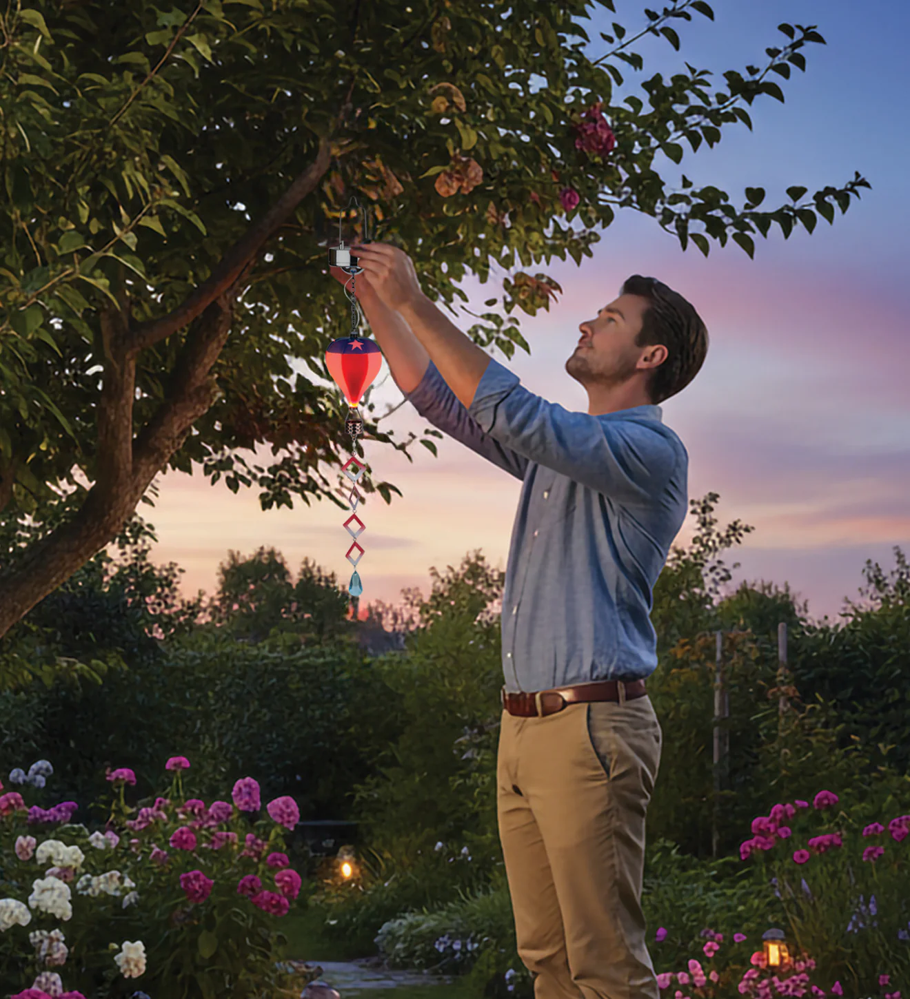 Patriotic Hot Air Balloon Spinner Solar Lantern for Outdoor Garden - Mini - Image 3