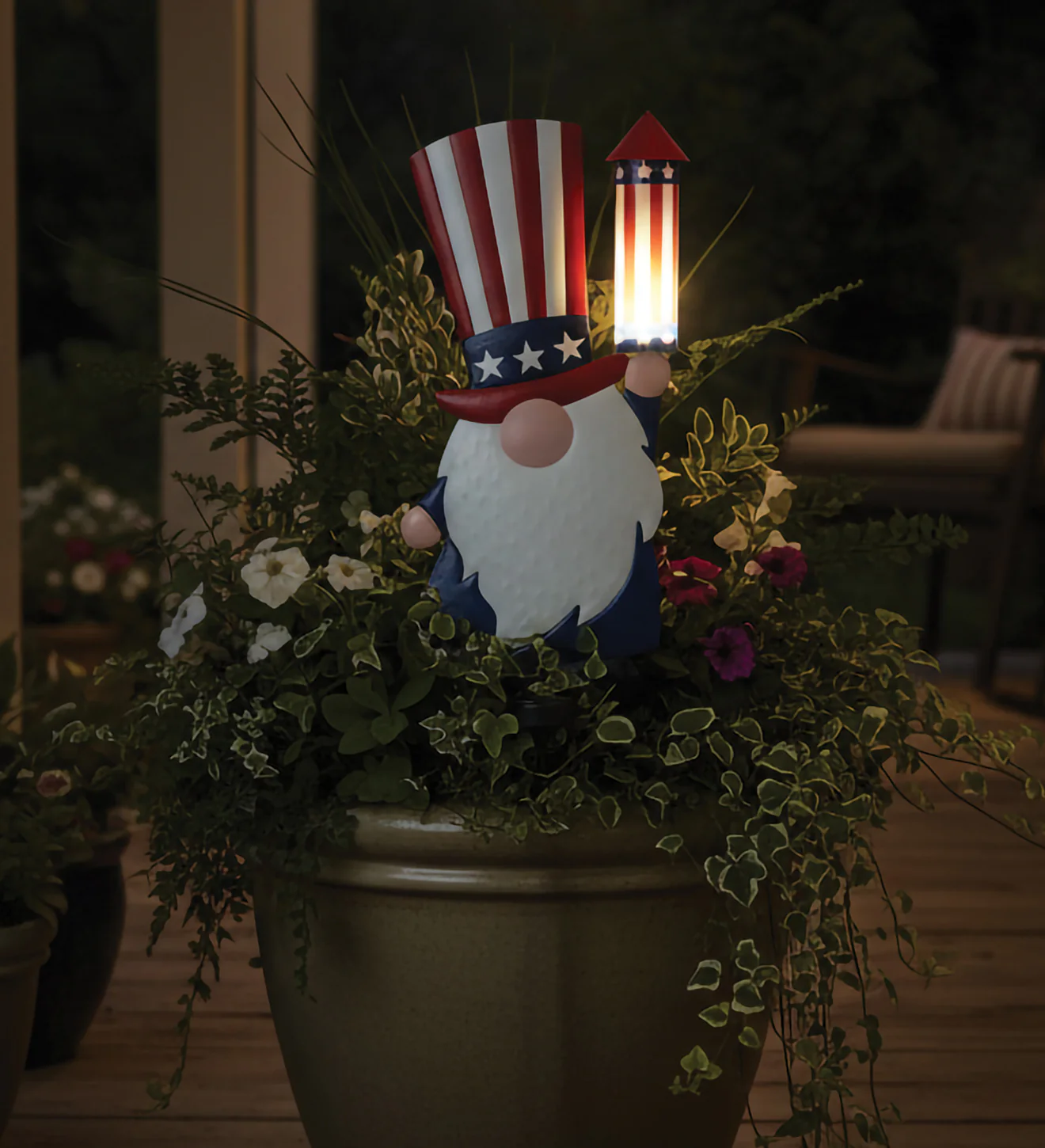 Patriotic Uncle Sam Gnome Solar Stake for Outdoor Garden - Image 4