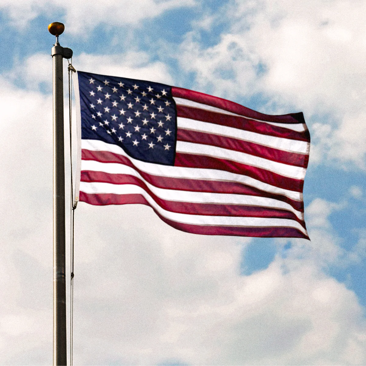 Super Tough Bundle - 25ft Heavy Duty Silver Anodized Aluminum Flagpole And 4x6ft Knitted Polyester American Flag - Image 3
